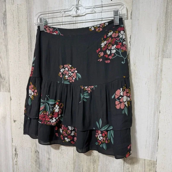 LOFT Black Floral Tiered Midi Skirt - Picture 6 of 10